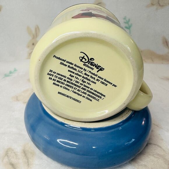 Disney Hocus Pocus "Put A Spell On You" Ceramic
20 Oz Camper Mug - Picture 4 of 7